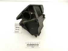 BMW Z4 E85 CONVERTIBLE  Air Intake Cleaner Box Housing 2.5L 6 Cylinder 03-08