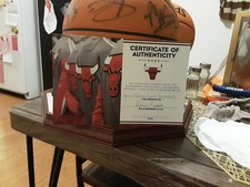 Chicago Bulls 2006/07 Team Signed Basketball Autographed by Wallace, Deng