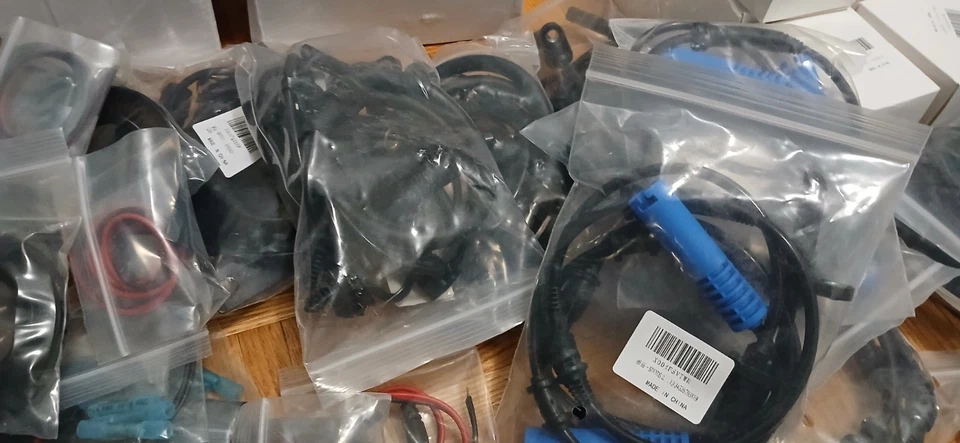 Car Parts & Accessories - New lot - In Original Packaging: ABS speed senso +more - Image 4 of 4