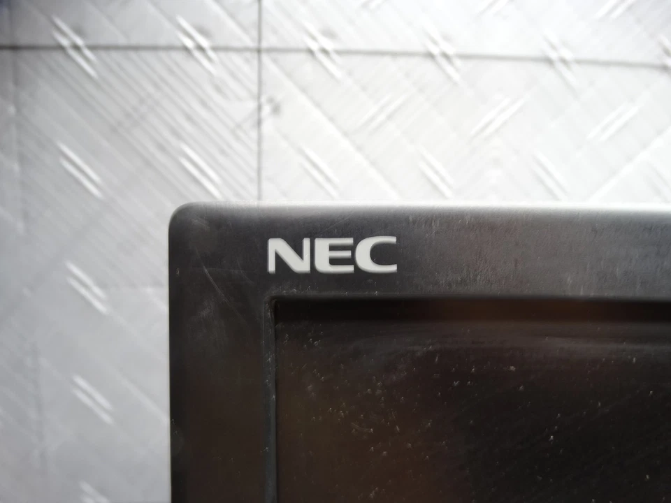 NEC MultiSync 23in LCD Monitor EA232wmi + Stand + Power Supply - Image 3 of 4