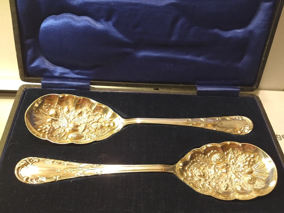 Cucharas de bayas antiguas inteligentes placa de plata en caja sin usar C1910 Foto 2 de 4