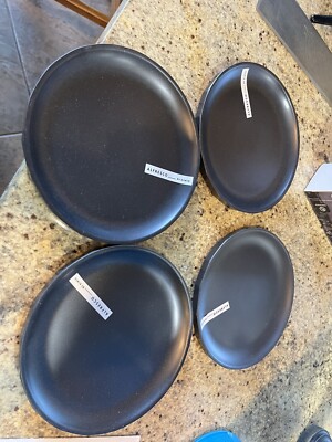 4 Williams Sonoma Kinto Modern Melanine salad plates black New