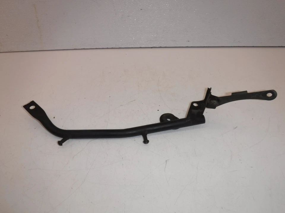 Suzuki GS500E 1993 soporte de montaje de guardabarros trasero derecho Foto 4 de 4