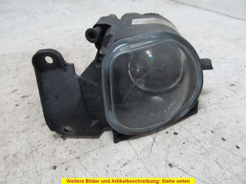 Nebelscheinwerfer rechts vorn leichte Steinschläge siehe Bild AUDI  A6 AVANT (4B