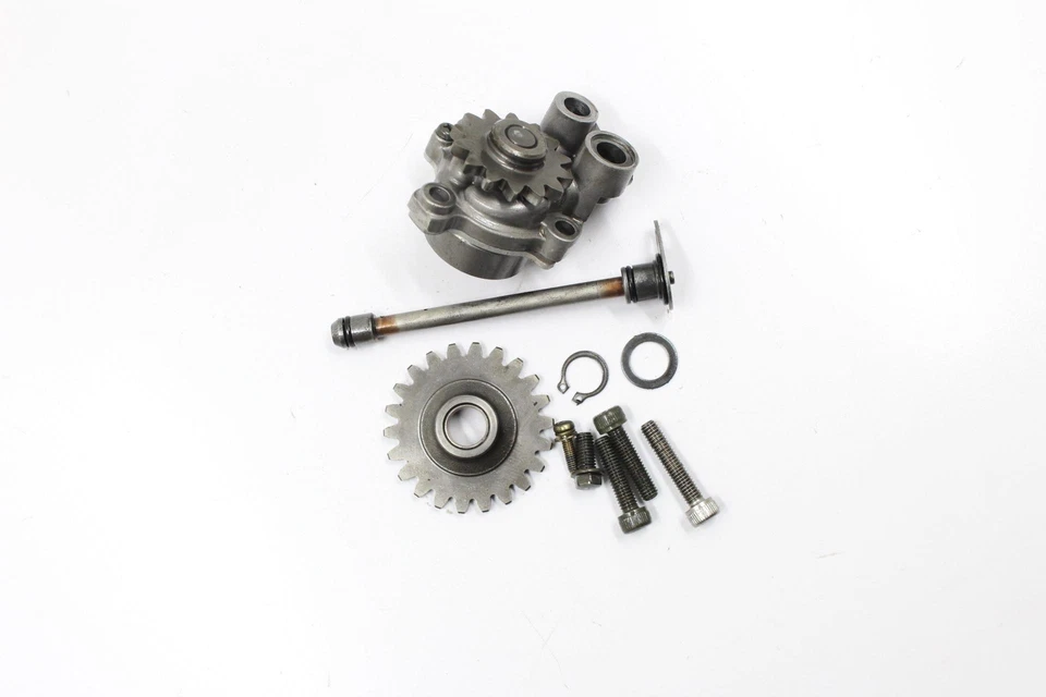 BOMBA DE ÓLEO DE MOTOR 2001 YAMAHA YZ250F FABRICANTE DE EQUIPAMENTO ORIGINAL - Imagem 2 de 4