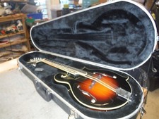 Rover RM - 75 Mandolin F- Style With Hard Case Beautiful Used Condition BW12U