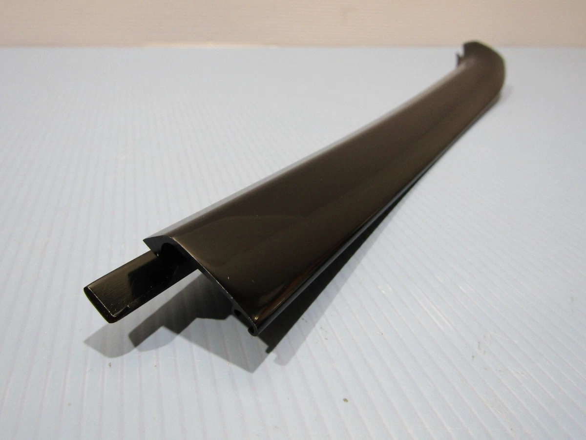 Genuine Mercedes SL r230 Right Quarter Window Frame P/N 