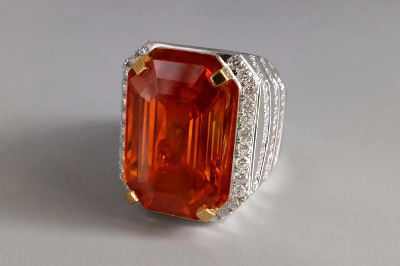 Anillo para hombre naranja oscuro enorme corte esmeralda 27,32 quilates citrino con corte brillante circonita cúbica Foto 4 de 4