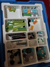 LEGO Education WeDo 2.0 Robotics 45300 Bulk Parts Lot in Sorting Tray Boxes (5)