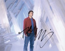 SMALLVILLE HAND Signed Tom Welling 10x8 Photo Obtained In Person [19594]