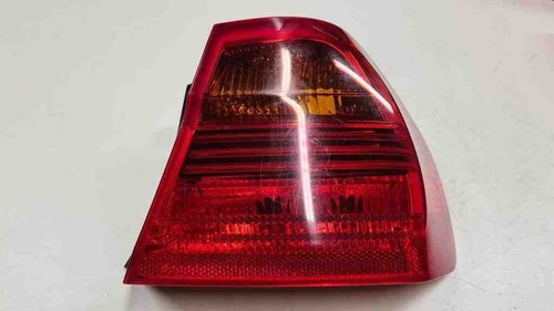 BMW 3 E90 Rücklicht hinten rechts 6937458 2.00 Petrol 2010 32714537