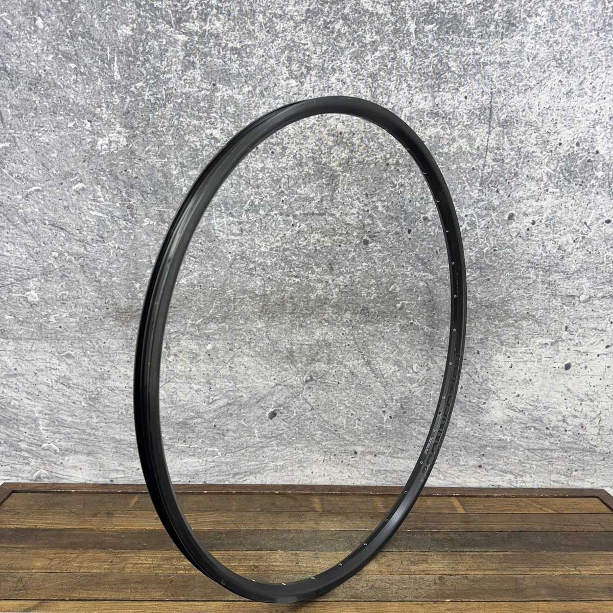 Bontrager Connection 29in Rim 32H 622x20 Disc Only 700c Black