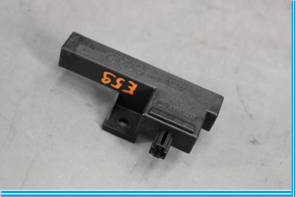 Antena de entrada de acceso sin llave trasera OEM 11-17 AUDI A8 QUATTRO Foto 3 de 4