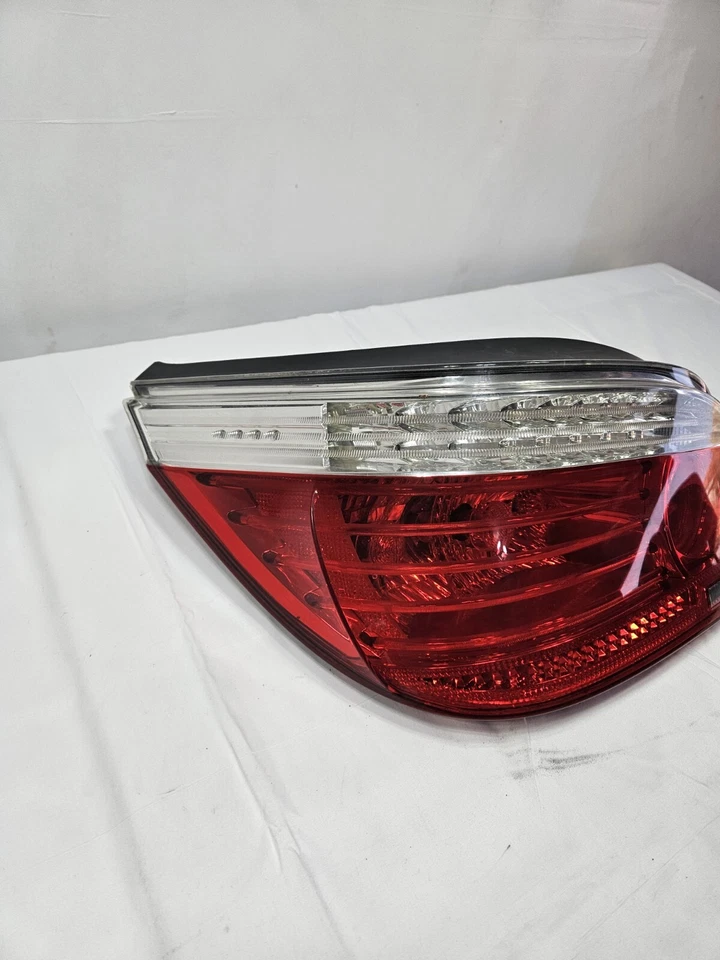 Задний левый задний фонарь в сборе для BMW 535xi 2008-2010 годов выпуска — от оригинального производителя - Изображение 2 из 4