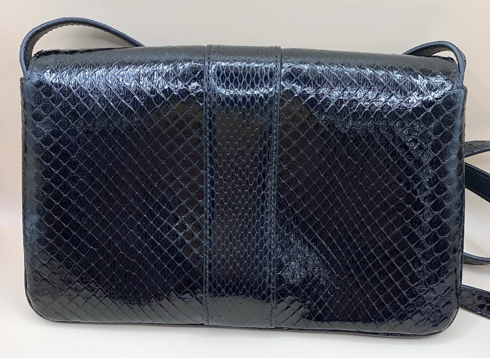 Gucci Arli Black Small Shoulder Bag Python 550129… - image 10