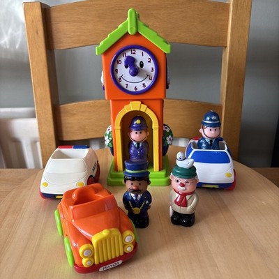 ELC Happyland Town Vintage Uhrturm, Bürgermeister & Auto & Figuren funktionstüchtig selten