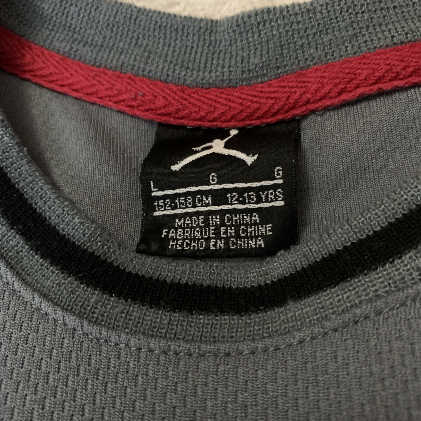 Air Jordan Jersey #23 Grey Boys Size 12-13 Years Fly Since 1982 thumbnail 2