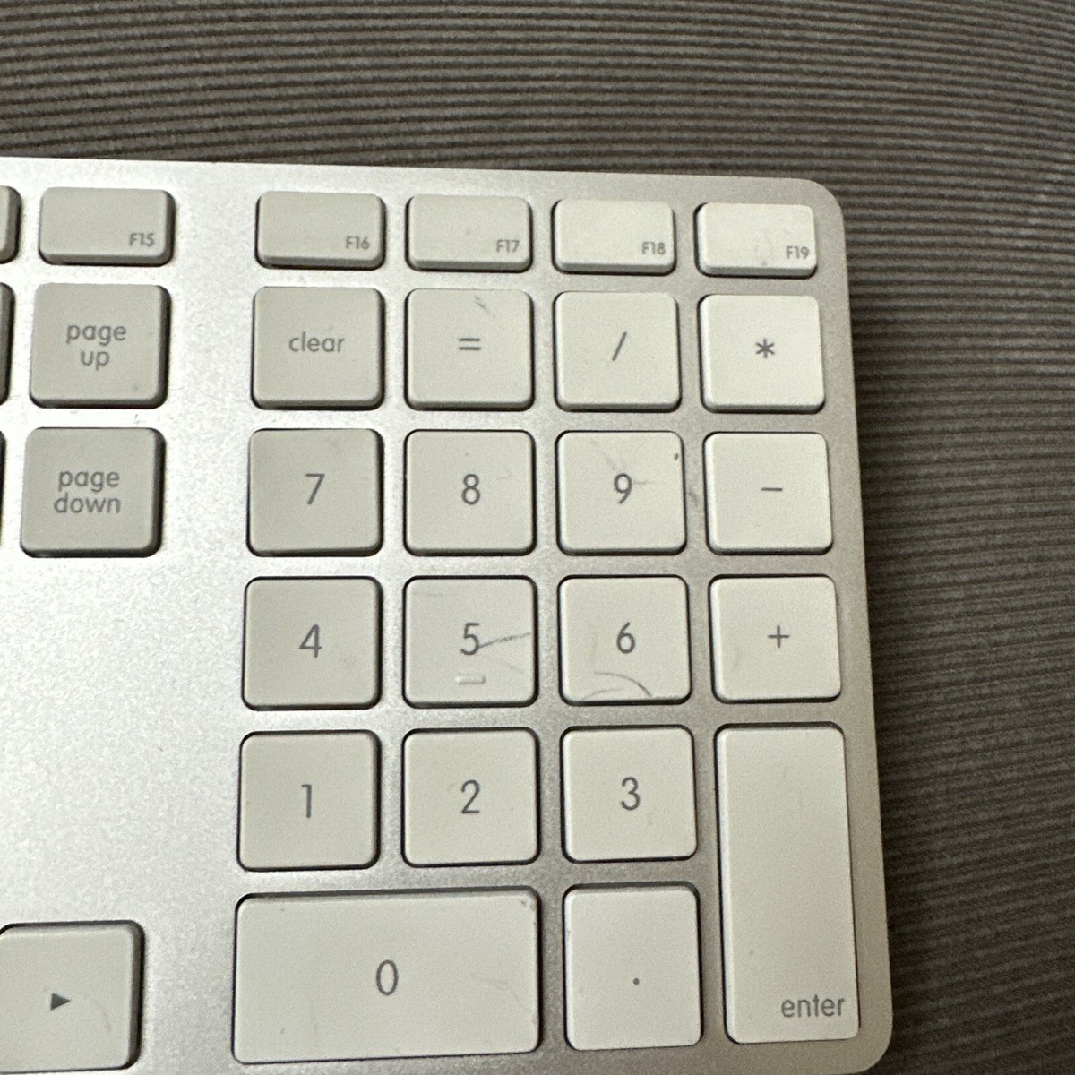 Apple keyboard A1243 有線 US配列 純正 アップル $_57.PNG?set_id=880000500F