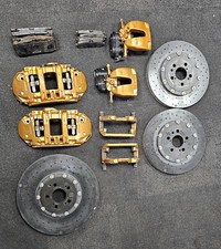 Mercedes AMG Carbon Ceramic Bremssattel Bremsscheibe satz ohne Scheibe vorne Rec Mercedes AMG Carbon Ceramic Bremssattel Bremsscheibe satz ohne Scheibe vorne Rec