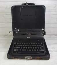 Vintage 1940's Royal Aristocrat Portable Manual Typewriter with case thumbnail