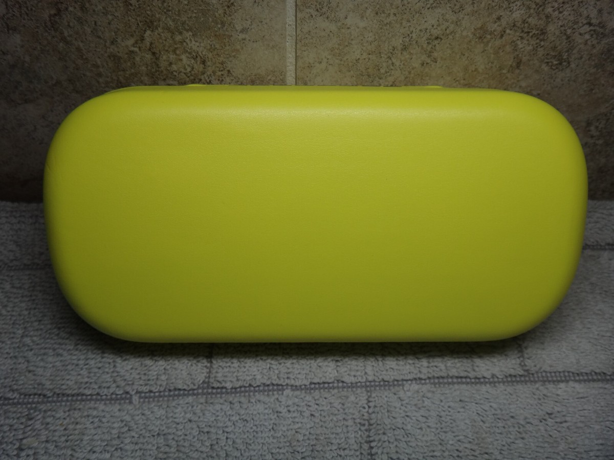 Marc Jacobs Vibrant Yellow Sunglasses Case Marc Jacobs Wrap Cat Eye w/ Steel Hinges – Eyedictive main image 3