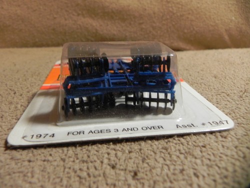 Ertl 1/64 Blue Ford New Holland Wing Disc Farm Implement# - Picture 3 of 4