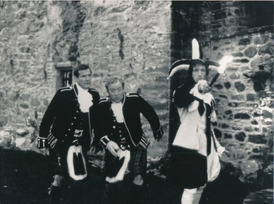 Bullseye - Roger Moore - Michael Caine - 1 Pressefoto - 18x24cm (3744)