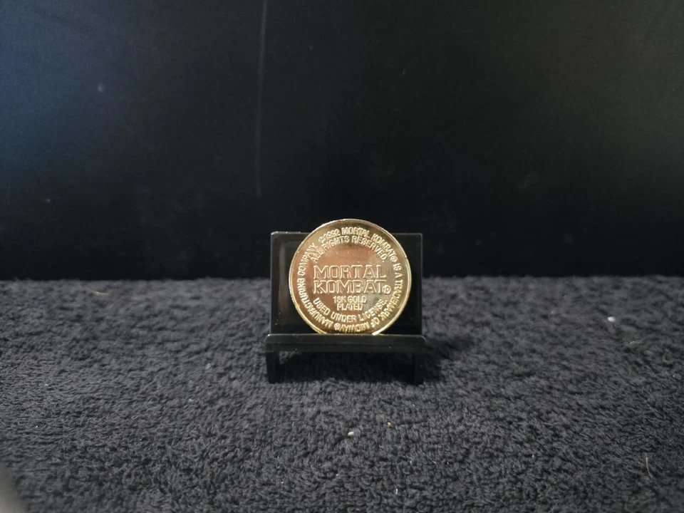 Vintage Mortal Kombat Banhado a Ouro 18k Pog Slammer Peso Pesado!!!! - Imagem 2 de 2