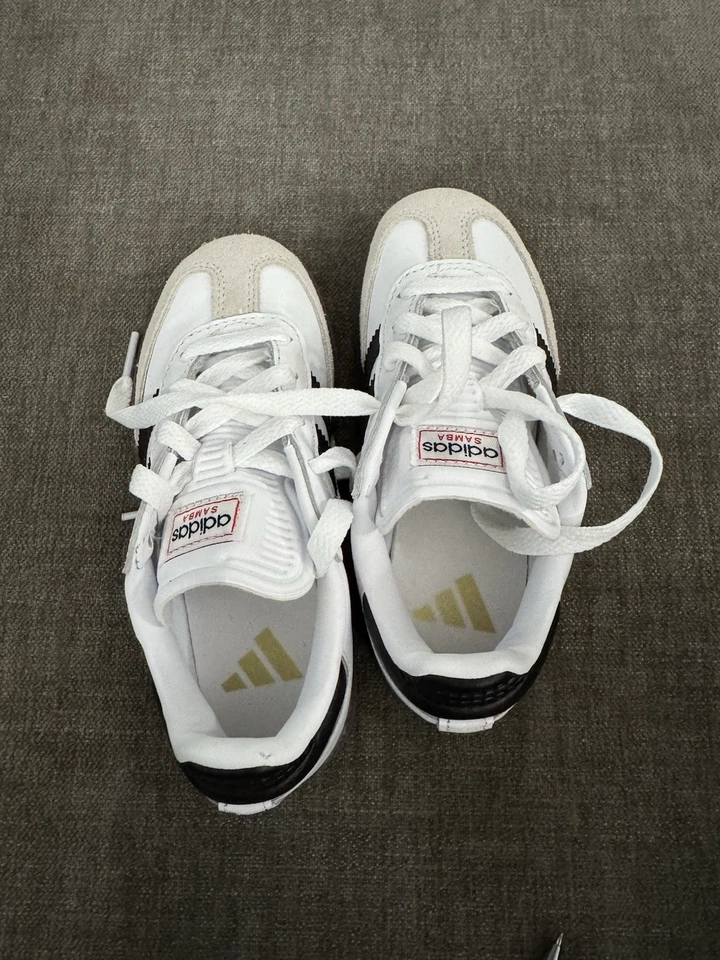 Adidas Kids Junior Samba Indoor Soccer Shoes Sneakers Size 11K - Image 2 of 3