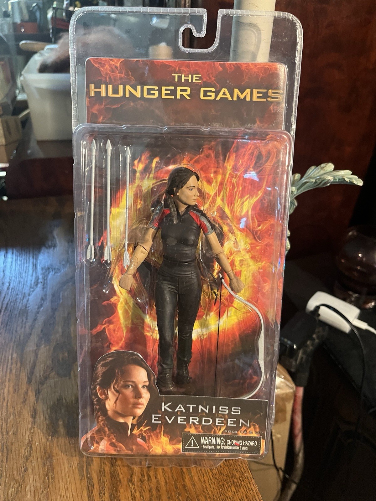 The Hunger Games 2012 NECA  Katniss Everdeen