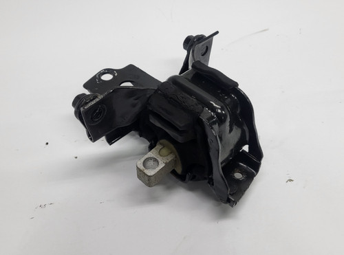VW Polo 6R  Motorhalter Motorlager Getriebehalter  links  6Q0199555AR (00)