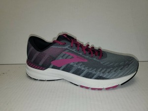 brooks womens sneakers wide