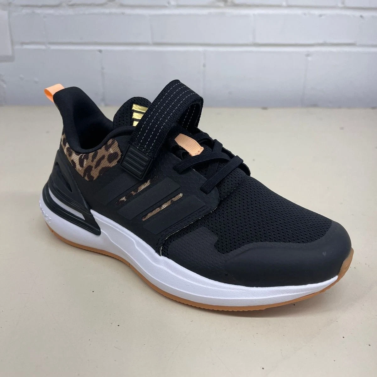 Adidas store rapid bounce