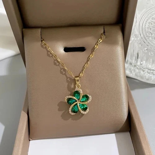 Flower Pendant Necklace 18K Gold Plated Clavicle Chain - Picture 1 of 5