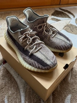 Size 10.5 - Adidas Yeezy Boost 350 V2 Low Zyon Mens Non-Reflective Sneakers