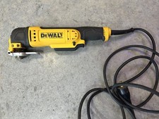 DEWALT DWE315 Oscylacyjna szlifierka wielofunkcyjna przewodowa 