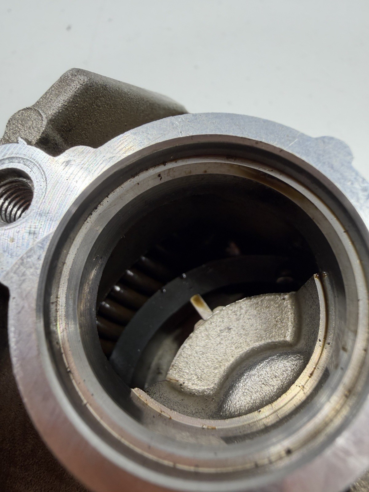 Maserati Ghibli S Q4 2014-2024 Oil pump