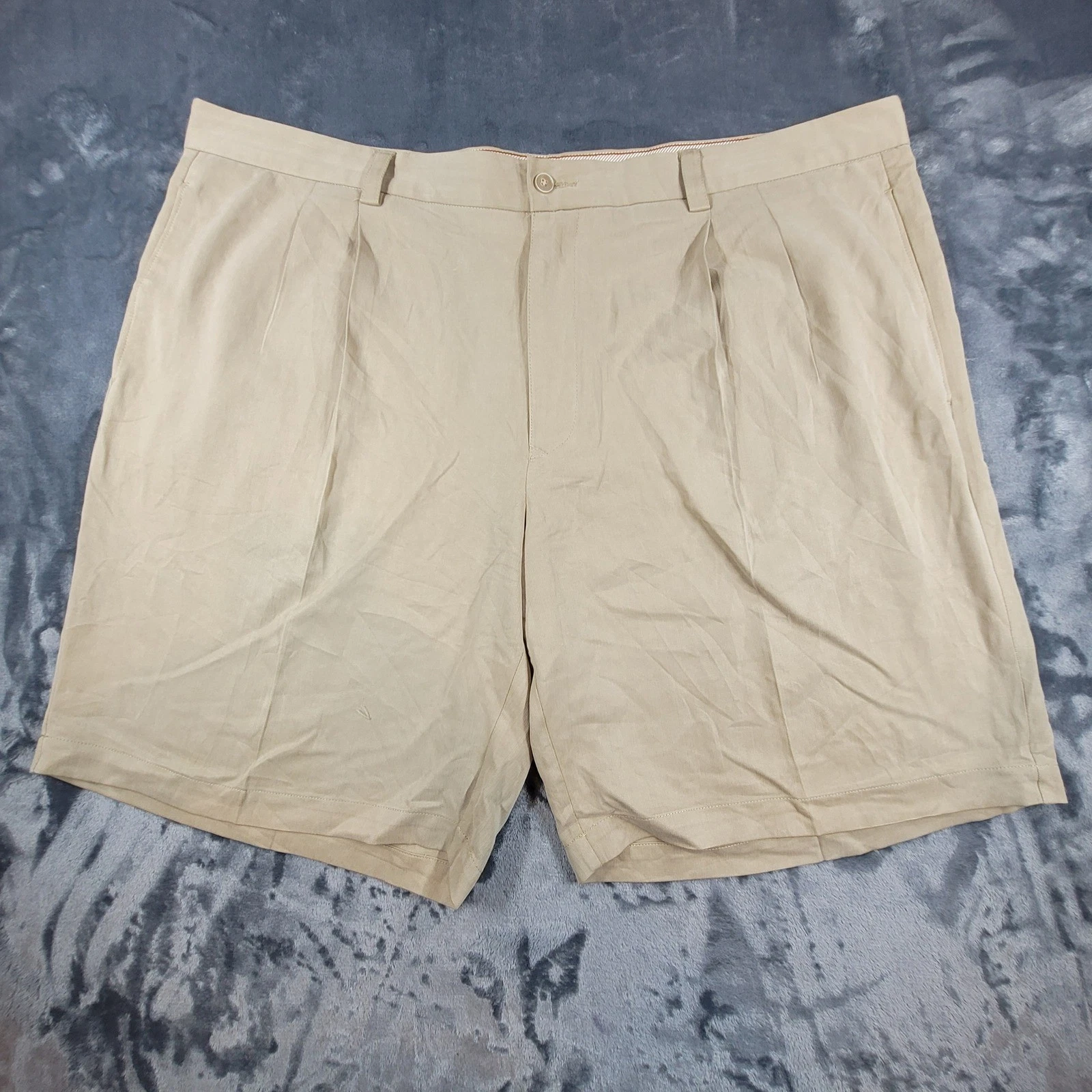 Tommy Bahama Mens 44 Tan 100% Silk Pleated Chino Shorts Khaki Tropical Luxury