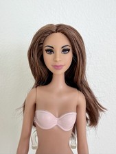 2011 Mattel Barbie Stardoll Bonjour Bizou Nude Doll Stand