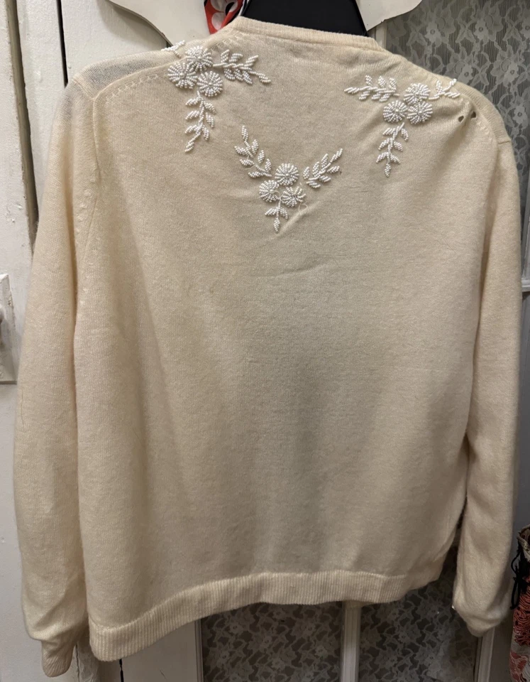 Vintage 50s Beaded Cashmere Sweater Kwong Ngai Cardigan Beaded Flower 38 Med - Image 3 of 4