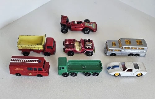 VINTAGE LESNEY MATCHBOX DIECAST CARS TRUCKS LOT ENGLAND (MB7)