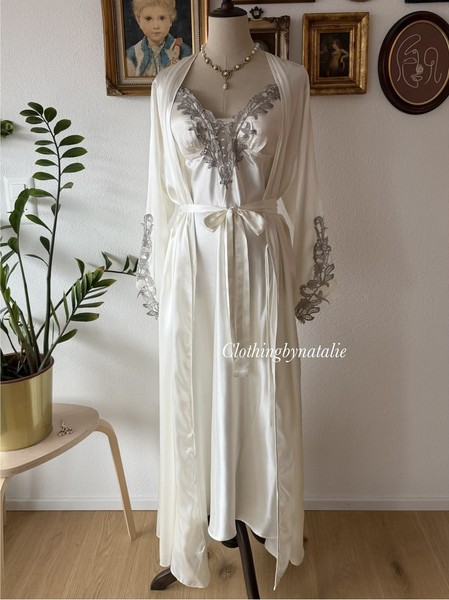 Flora Bridal Maxi Satin Peignoir Set size M-Excellent Cond*No US Shipping*