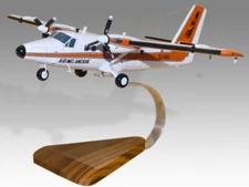 De Havilland DHC-6 Twin Otter Air Melanesiae (Vanuatu) Desk Wood Small 1/72