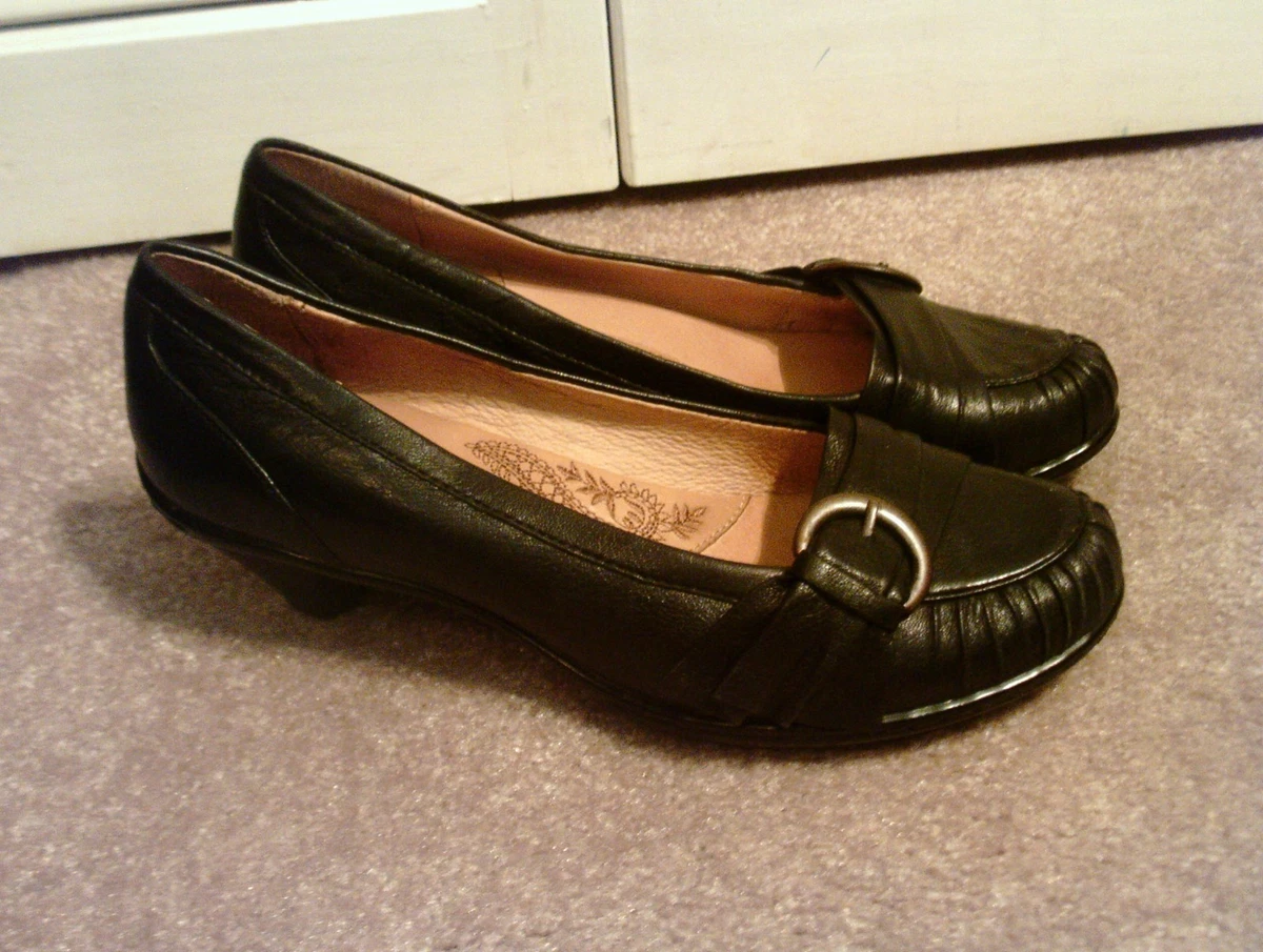 Sofft Black Leather Casual Heels Pumps Women s 6 eBay