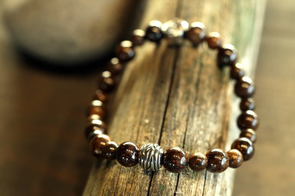  Pulsera para hombre con piedras preciosas de bronce y cuentas de aleación de cromo y cobalto hechas a mano Foto 3 de 4