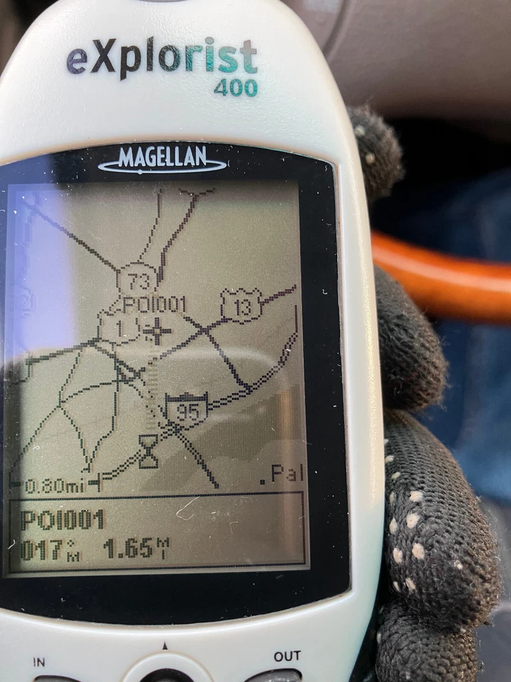 Magellan eXplorist 400 Handheld GPS Receiver (Please Read Discription) - Image 4 of 4