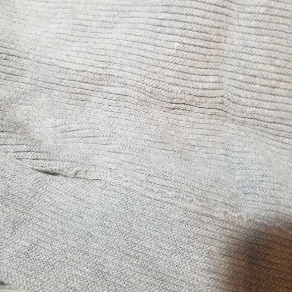 UNDERCOVER Cappuccio sfocato grigio Victoria's Secret lavorato a costine a maglia medio