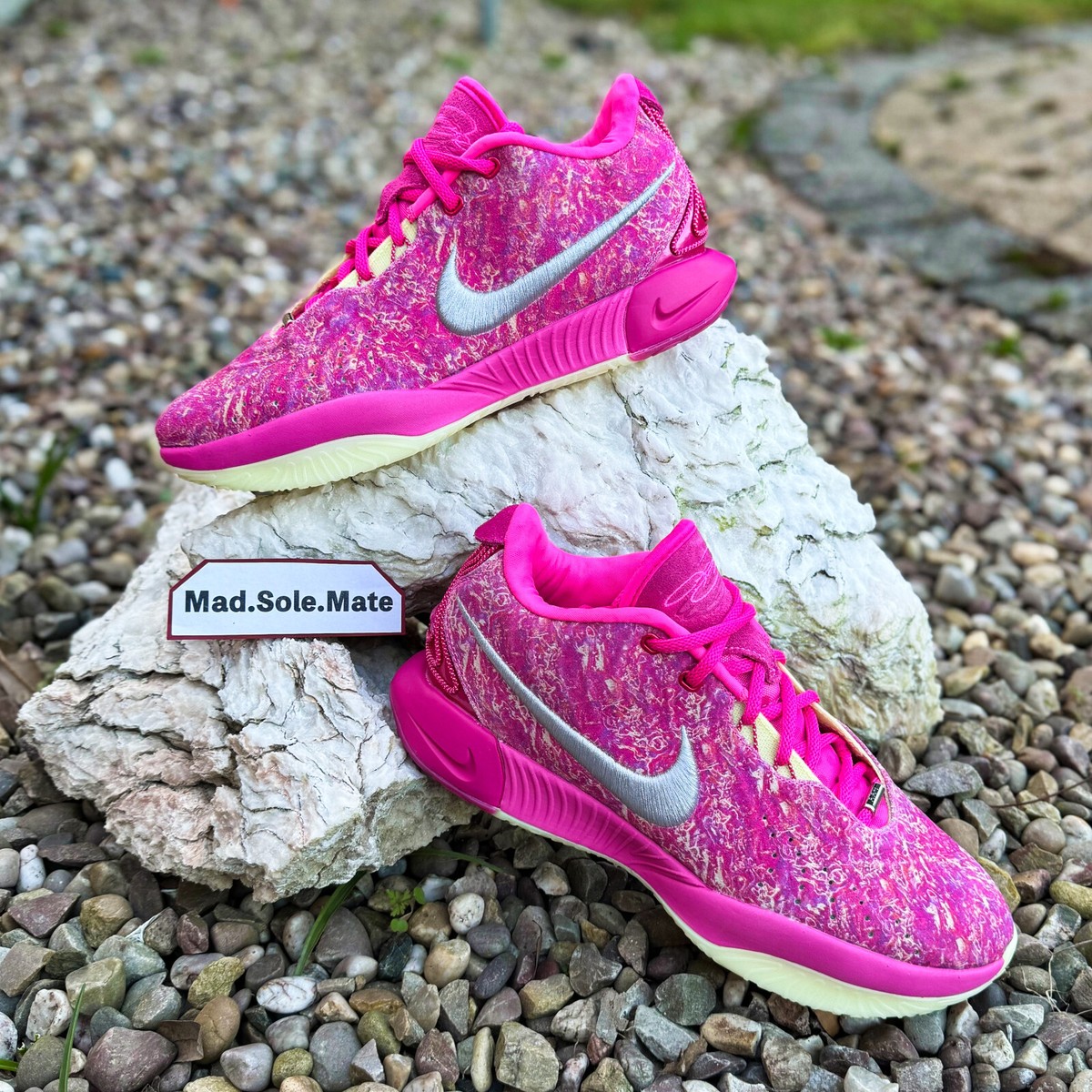 Nike LeBron 21 'The World is Your Oyster' Pink HF0721-900 UK16