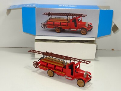 Conrad 280904 VOLVO 1928 FIRE APPLIANCE (324) 1/43