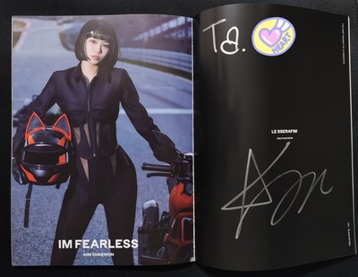 LE SSERAFIM [FEARLESS] Real Hand Signed Debut Album LESSERAFIM